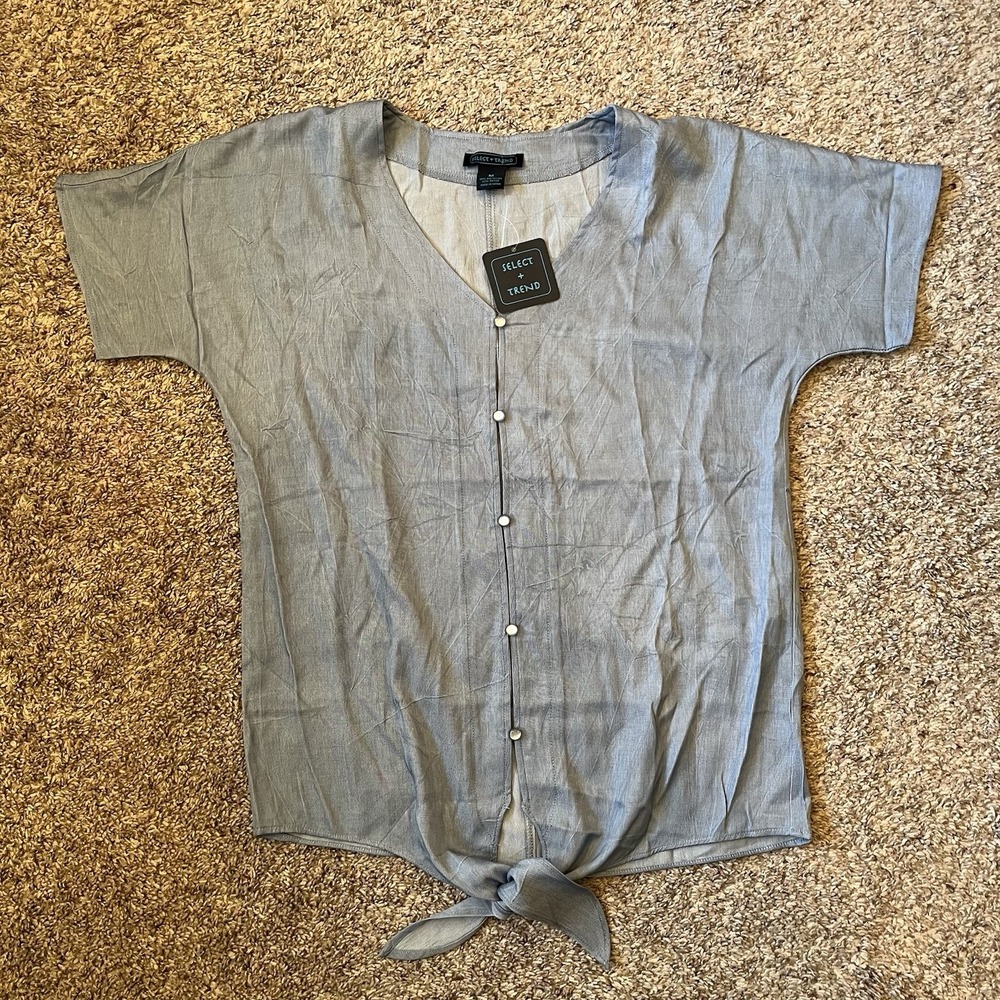 NWT Select + Trend Blue Button Up Short Sleeve Tie Waist Top Size Medium